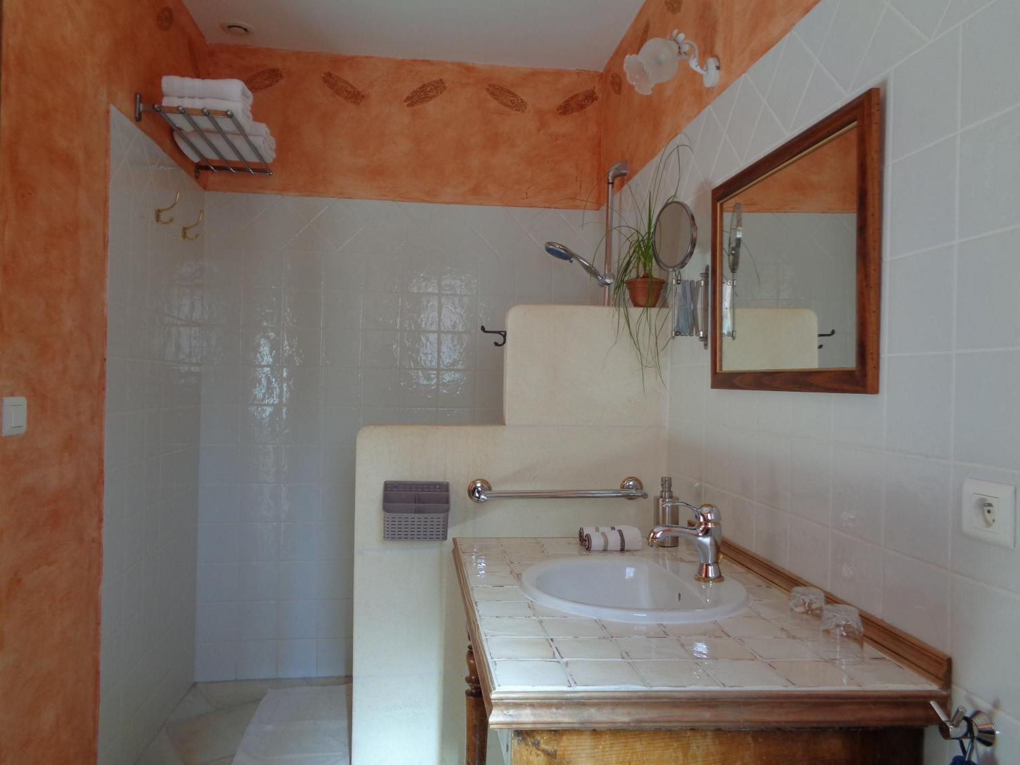 Clos Des Lavandes - Chambres Et Suites De Charme Climatisees-Luberon Lacoste  Exterior foto